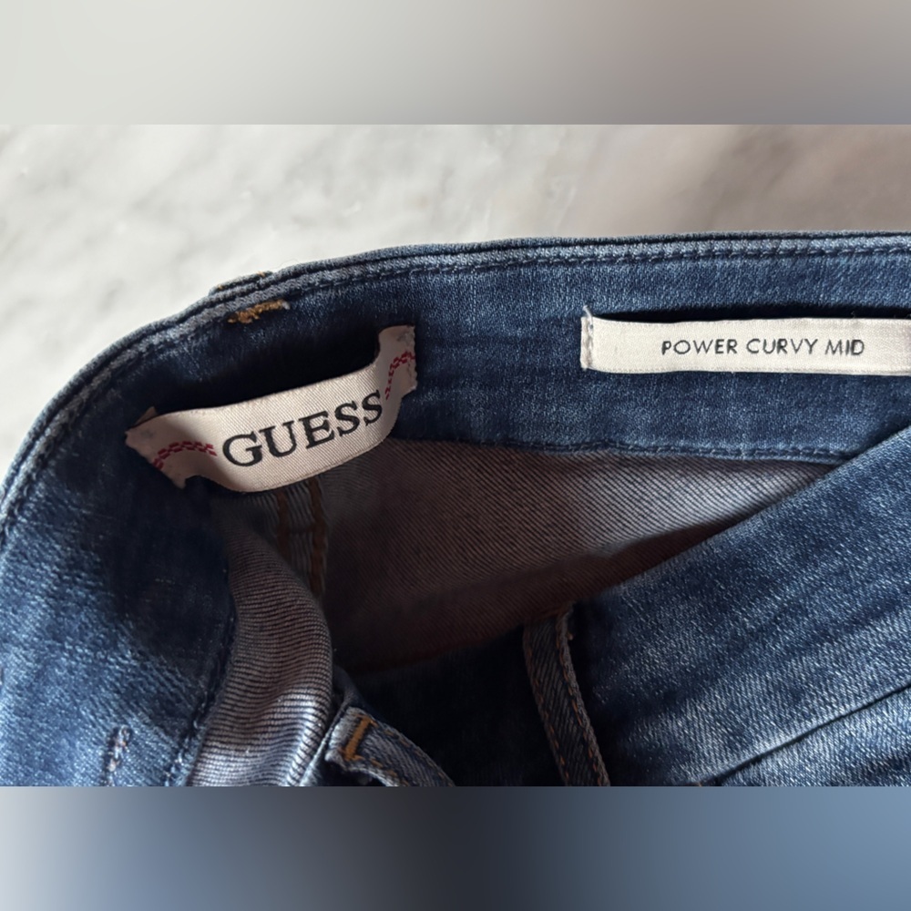 Guess Power Curvy Mid Rise Skinny Jeans – Size 26 – Classic Blue Denim - Picture 5 of 5